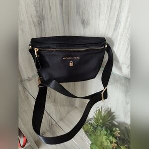 Michael Kors Black Gold Accent Belt Bag Adjustable Belt
